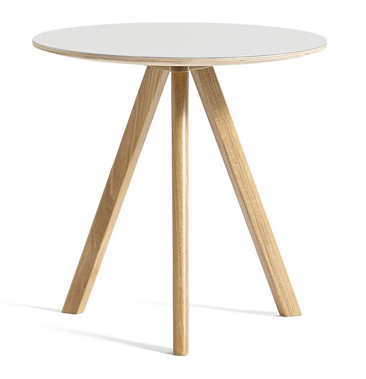Table basse Ø.50 cm COPENHAGUE CPH 20 de Hay, Plateau lino blanc cassé, Pieds en chêne vernis naturel Table basse Ø.50 cm COPENHAGUE CPH 20 de Hay, Plateau lino blanc cassé, Pieds en chêne vernis naturel