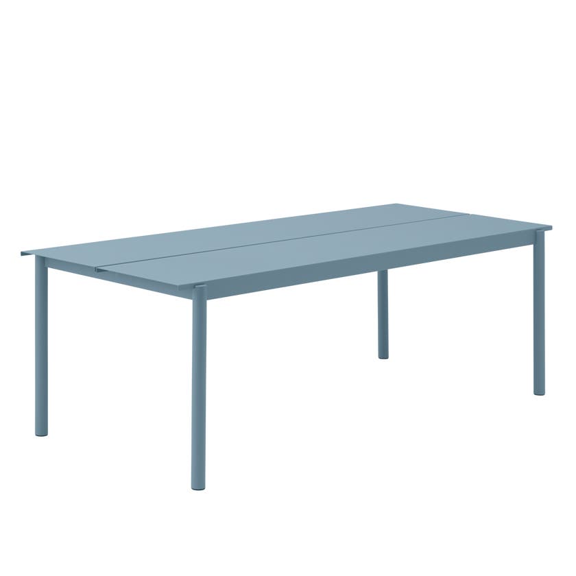 Table de jardin LINEAR STEEL de Muuto, 220 cm, Bleu pâle Table de jardin LINEAR STEEL de Muuto, 220 cm, Bleu pâle
