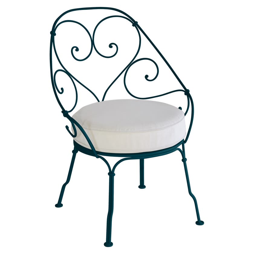 Fauteuil CABRIOLET de Fermob, Coussin Blanc grisé, bleu acapulco Fauteuil CABRIOLET de Fermob, Coussin Blanc grisé, bleu acapulco