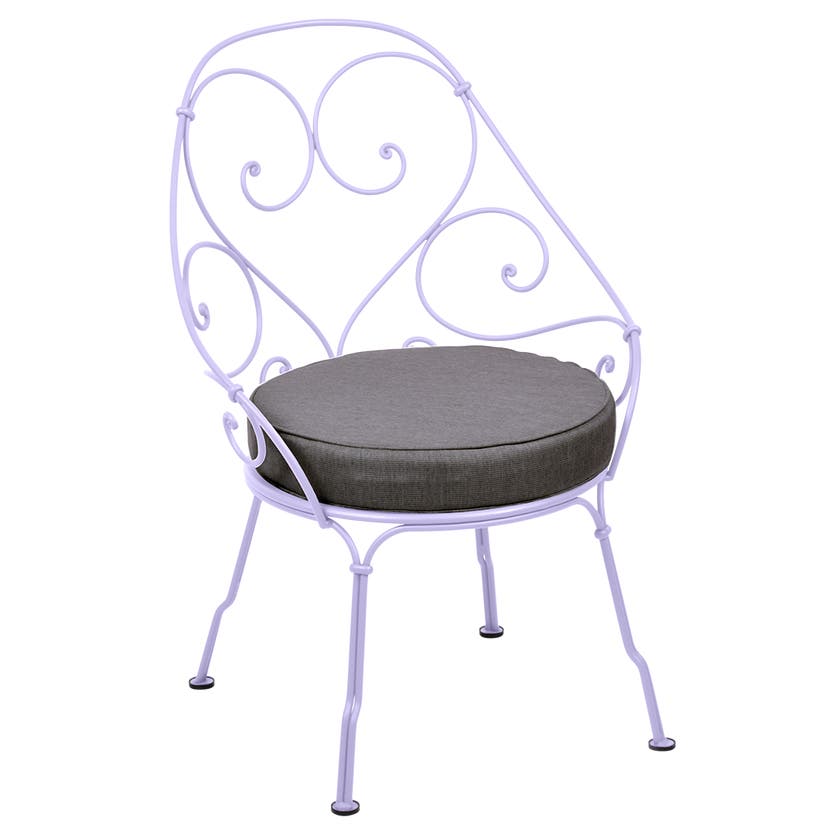 Fauteuil CABRIOLET de Fermob, Coussin Gris graphite, Guimauve Fauteuil CABRIOLET de Fermob, Coussin Gris graphite, Guimauve