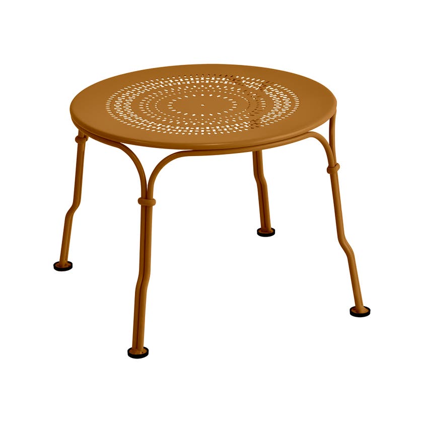 Table basse 1900 de Fermob, Pain d'épices Table basse 1900 de Fermob, Pain d'épices