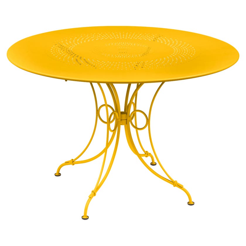 Table 1900 de Fermob D. 117, Miel Table 1900 de Fermob D. 117, Miel
