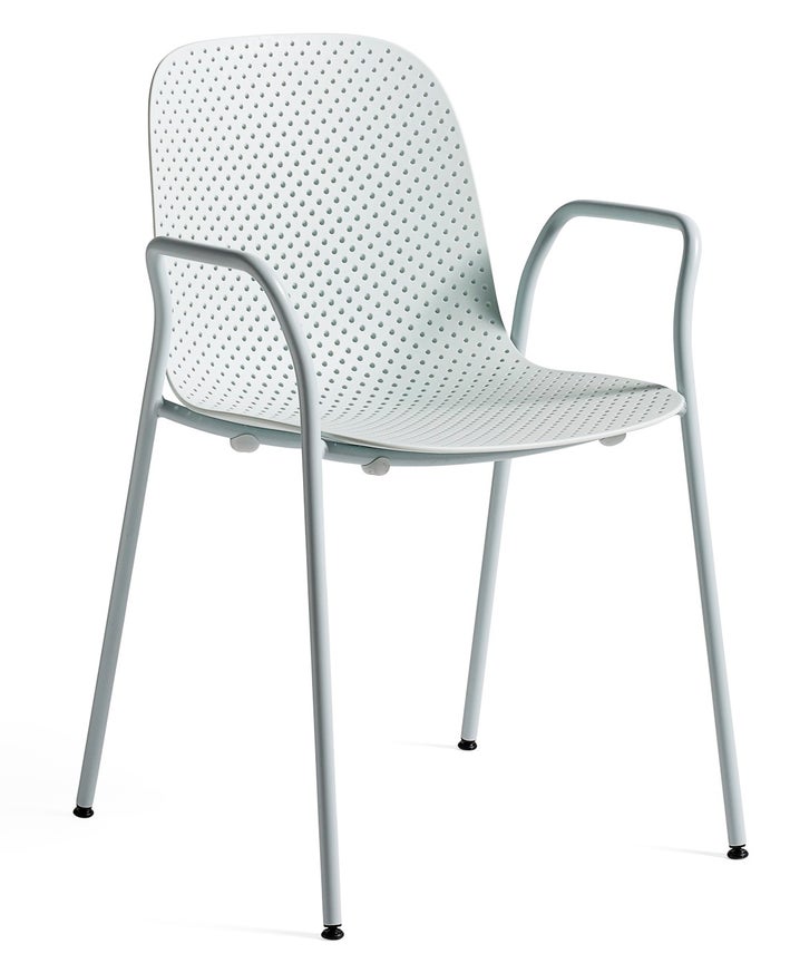 Fauteuil 13Eighty de HAY avec accoudoirs, Soft blue Fauteuil 13Eighty de HAY avec accoudoirs, Soft blue