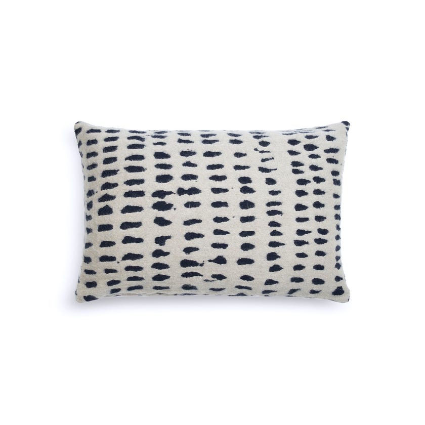 Coussin White Dots d'Ethnicraft Accessories, 60 x 40 cm Coussin White Dots d'Ethnicraft Accessories, 60 x 40 cm