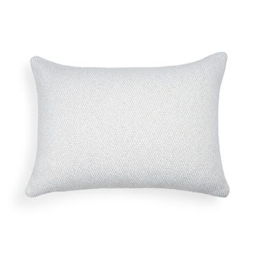 Coussin extérieur White Boucle Light d'Ethnicraft Accessories, 60 x 40 cm