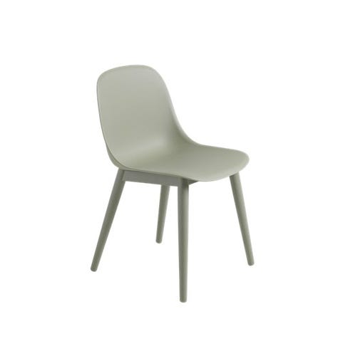 Chaise FIBER piétement bois de Muuto, Dusty green