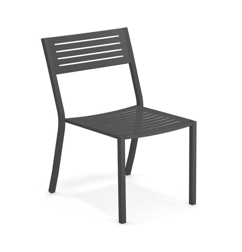 Chaise SEGNO de Emu, Fer ancien