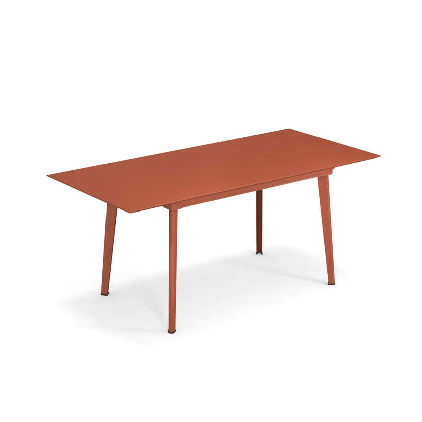 Table extensible PLUS4 BALCONY de Emu, 120/172 x 80 cm, Rouge d'érable Table extensible PLUS4 BALCONY de Emu, 120/172 x 80 cm, Rouge d'érable