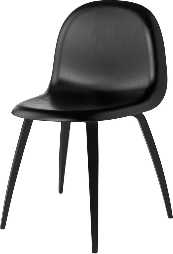Chaise 3D de Gubi, Assise et base en hêtre teinté noir laqué semi mat Chaise 3D de Gubi, Assise et base en hêtre teinté noir laqué semi mat
