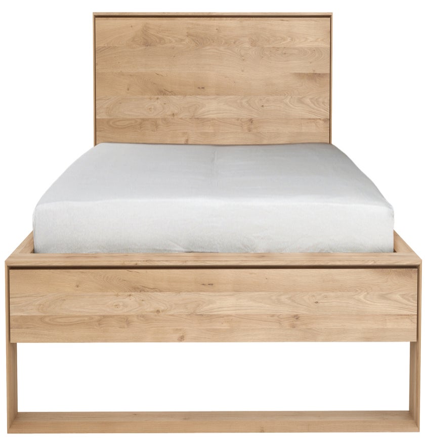 Lit NORDIC II d'Ethnicraft, Matelas 180-200, Chêne