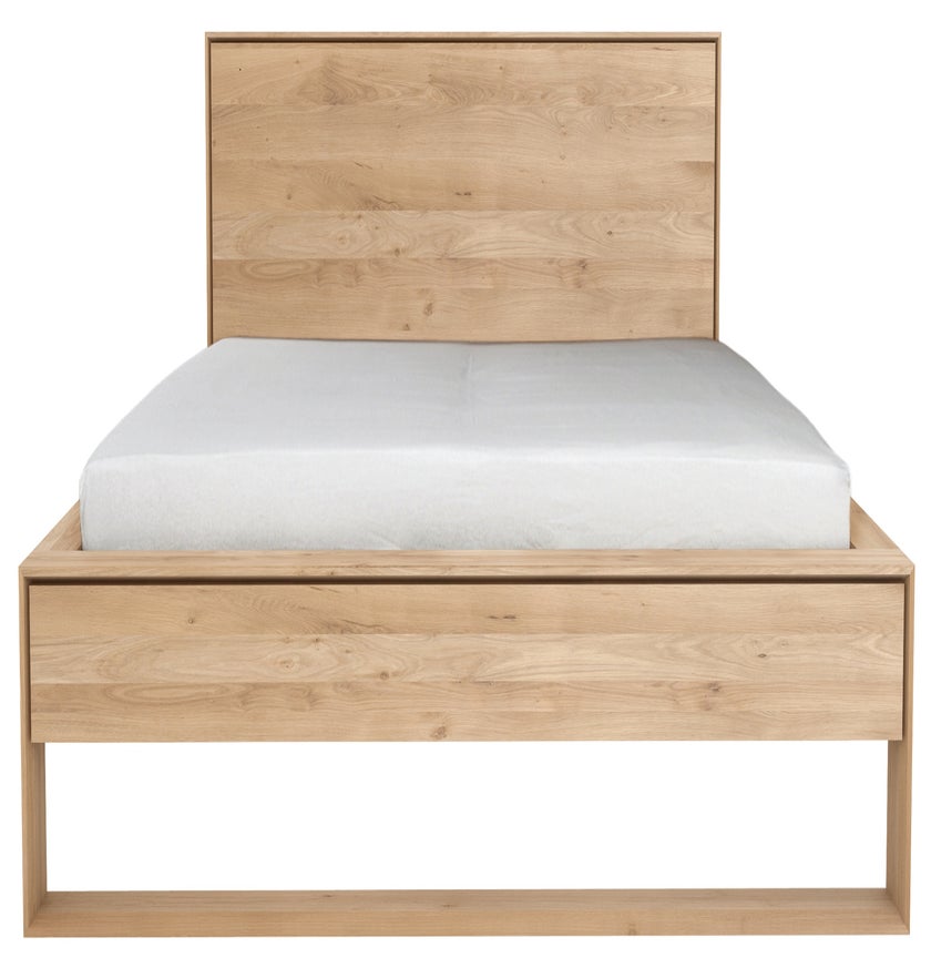 Lit NORDIC II d'Ethnicraft, Matelas 160-200, Chêne