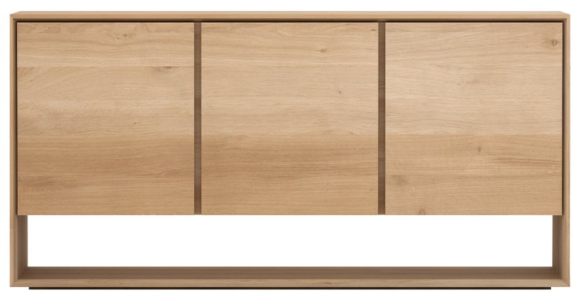 Buffet NORDIC d'Ethnicraft, 3 portes, Chêne Buffet NORDIC d'Ethnicraft, 3 portes, Chêne