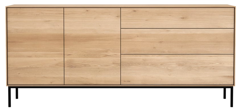 Buffet bas WHITEBIRD d'Ethnicraft, 2 portes / 3 tiroirs, Chêne Buffet bas WHITEBIRD d'Ethnicraft, 2 portes / 3 tiroirs, Chêne