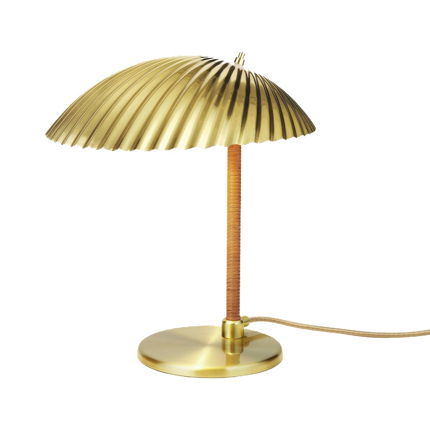 Lampe à poser 5321 de Gubi, Laiton Lampe à poser 5321 de Gubi, Laiton