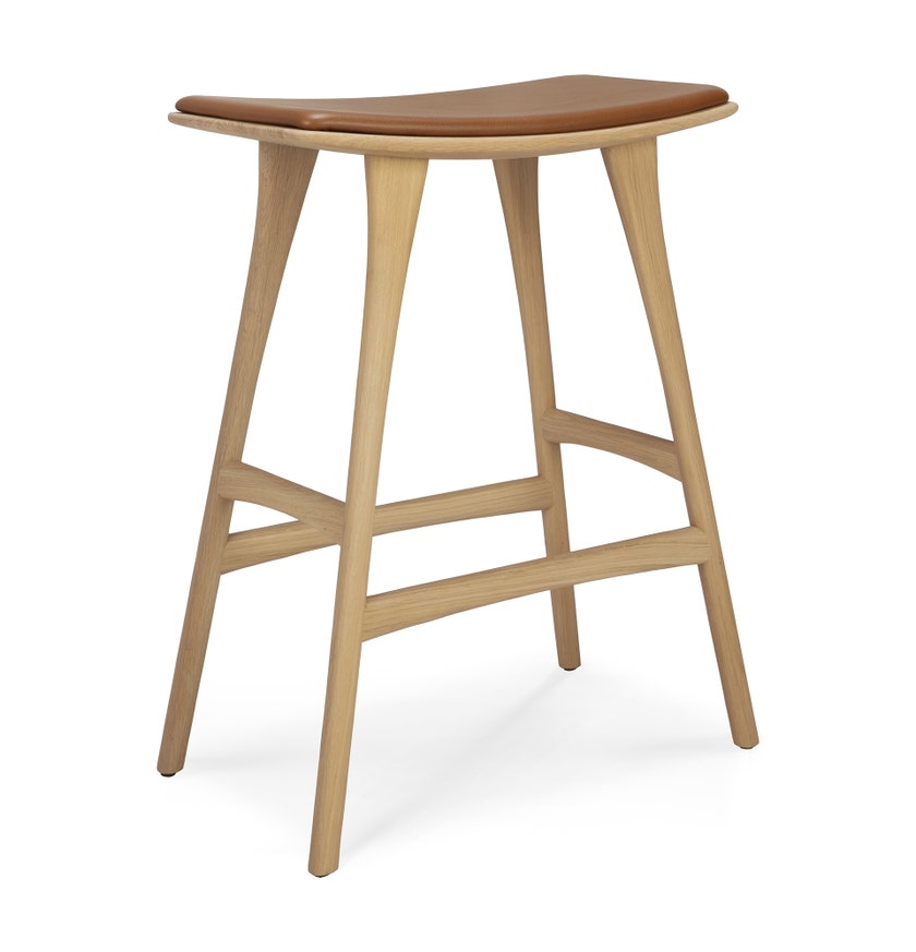Tabouret de bar Osso - chêne vernis d'Ethnicraft avec revêtement, Cuir cognac