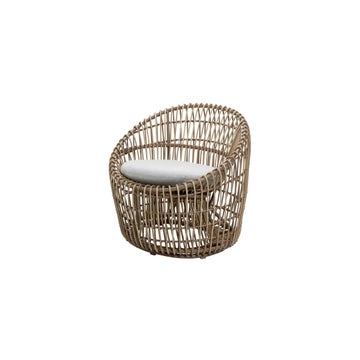 Fauteuil lounge extérieur NEST, Rotin synthétique vcoloris naturel, Coussins gris clair