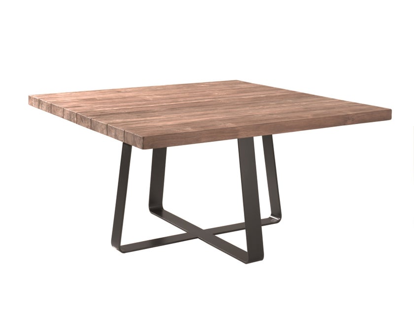 Table carré FANNY, 150 x 150 cm, Structure en acier noir, Plateau en teck recyclé Table carré FANNY, 150 x 150 cm, Structure en acier noir, Plateau en teck recyclé