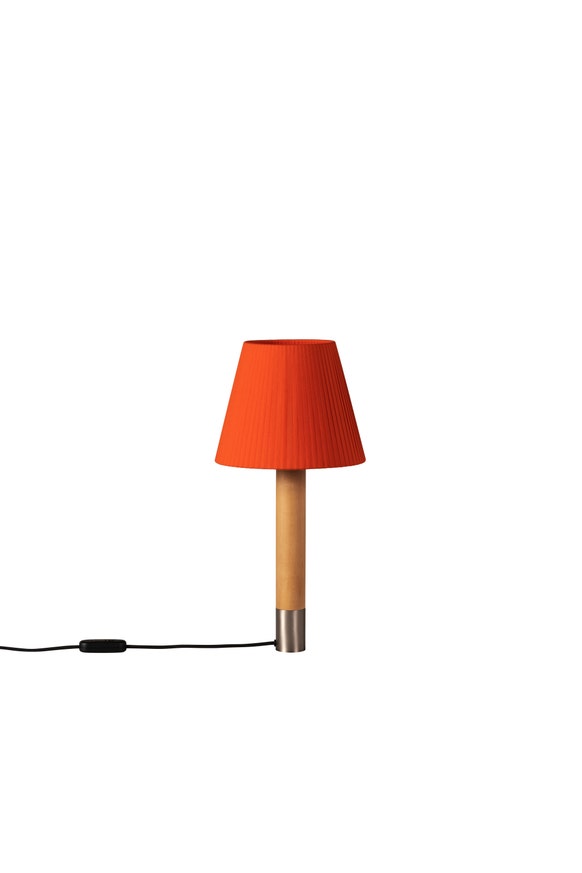 Lampe à poser BÁSICA Bois / Ruban Rouge-Ambre Lampe à poser BÁSICA Bois / Ruban Rouge-Ambre