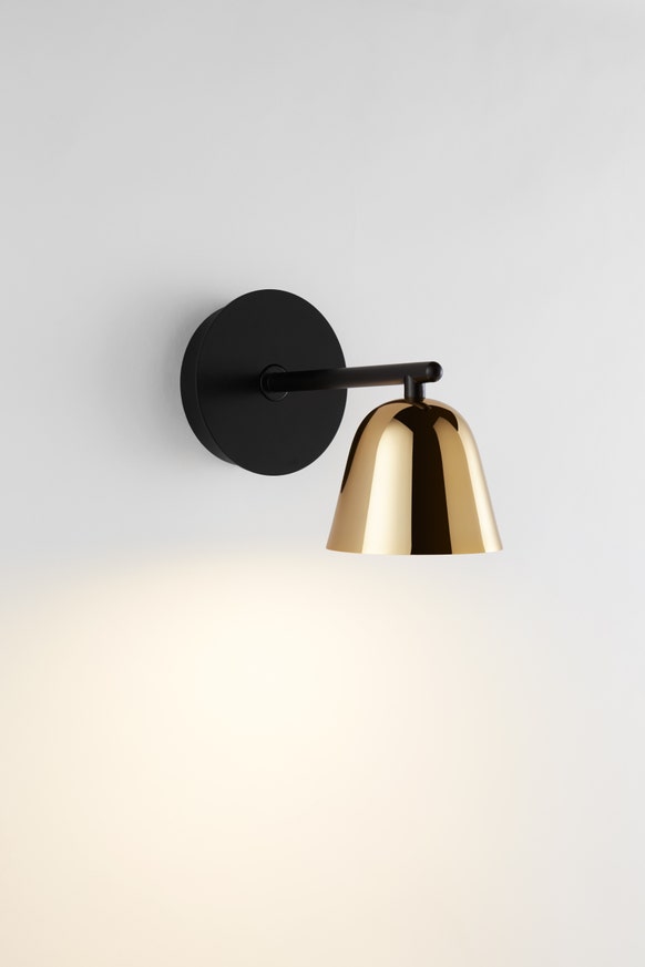 Applique LIGHTO A NOIR MAT - COUPE EN BRILLANT DORÉ de Parachilna Applique LIGHTO A NOIR MAT - COUPE EN BRILLANT DORÉ de Parachilna