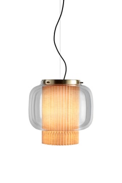 Suspension MANILA T GR DORÉE MAT - TEXTILE BEIGE - DIFFUSEUR EN VERRE TRANSPARENT de Parachilna Suspension MANILA T GR DORÉE MAT - TEXTILE BEIGE - DIFFUSEUR EN VERRE TRANSPARENT de Parachilna