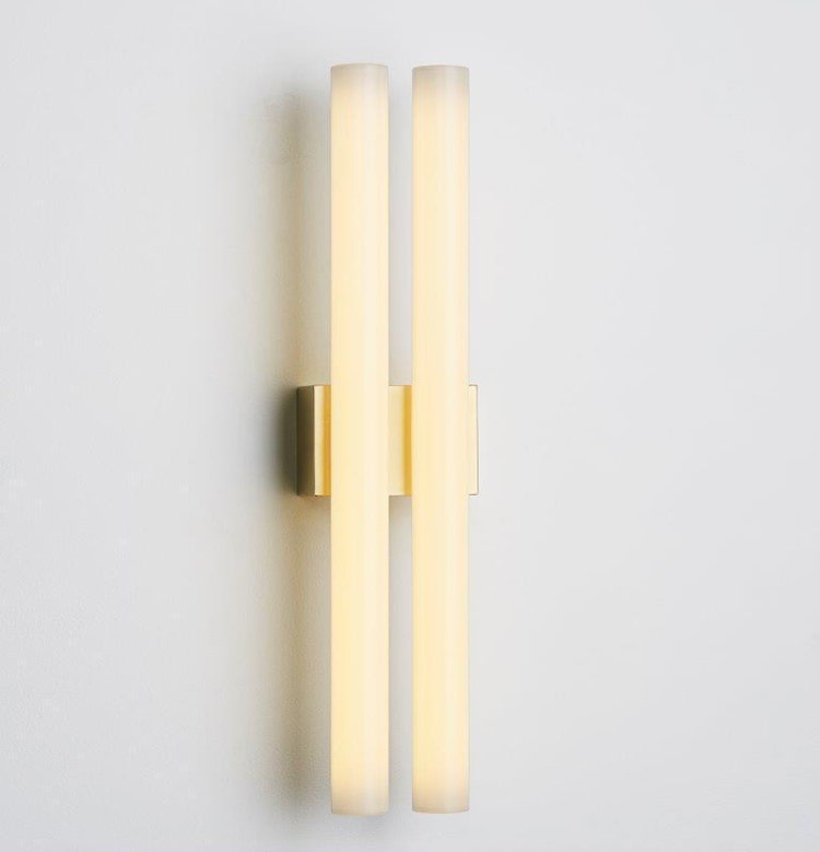 PHARE DOUBLE SMALL polsh brass 230V 8W 2200K Dim Milky White Amp.