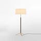 Lampadaire PIE DE SALÓN Métal Laiton / Ruban Naturel