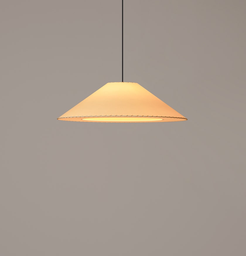 Suspension SÍSÍSÍ CÓNICAS PLANAS Parchemin Beige / Métal Noir
