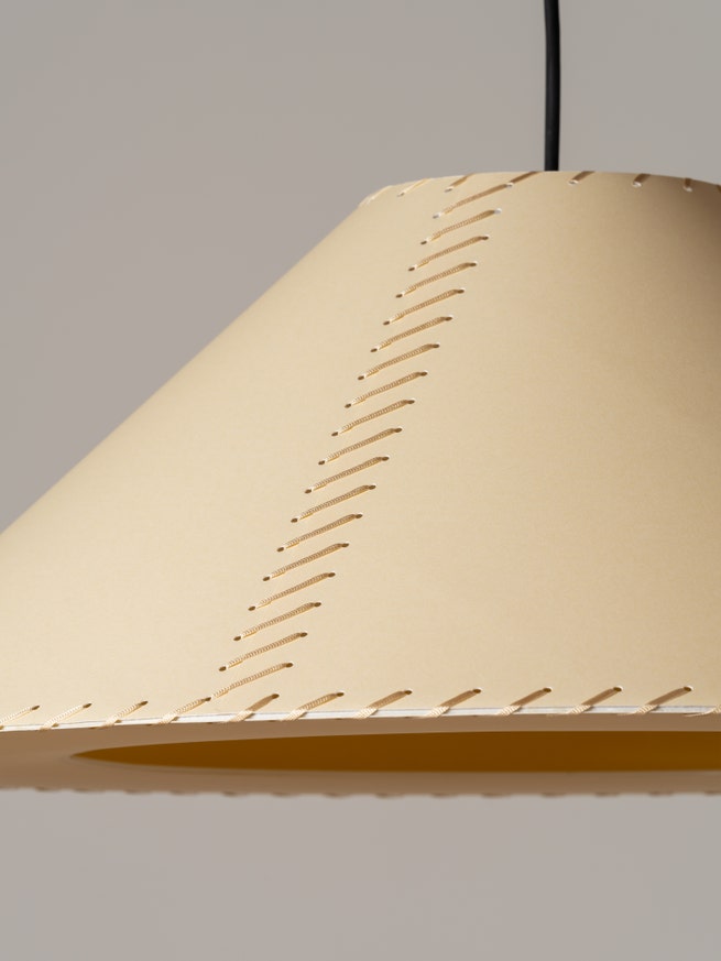 Suspension SÍSÍSÍ CÓNICAS PLANAS Parchemin Beige / Métal Blanc Suspension SÍSÍSÍ CÓNICAS PLANAS Parchemin Beige / Métal Blanc