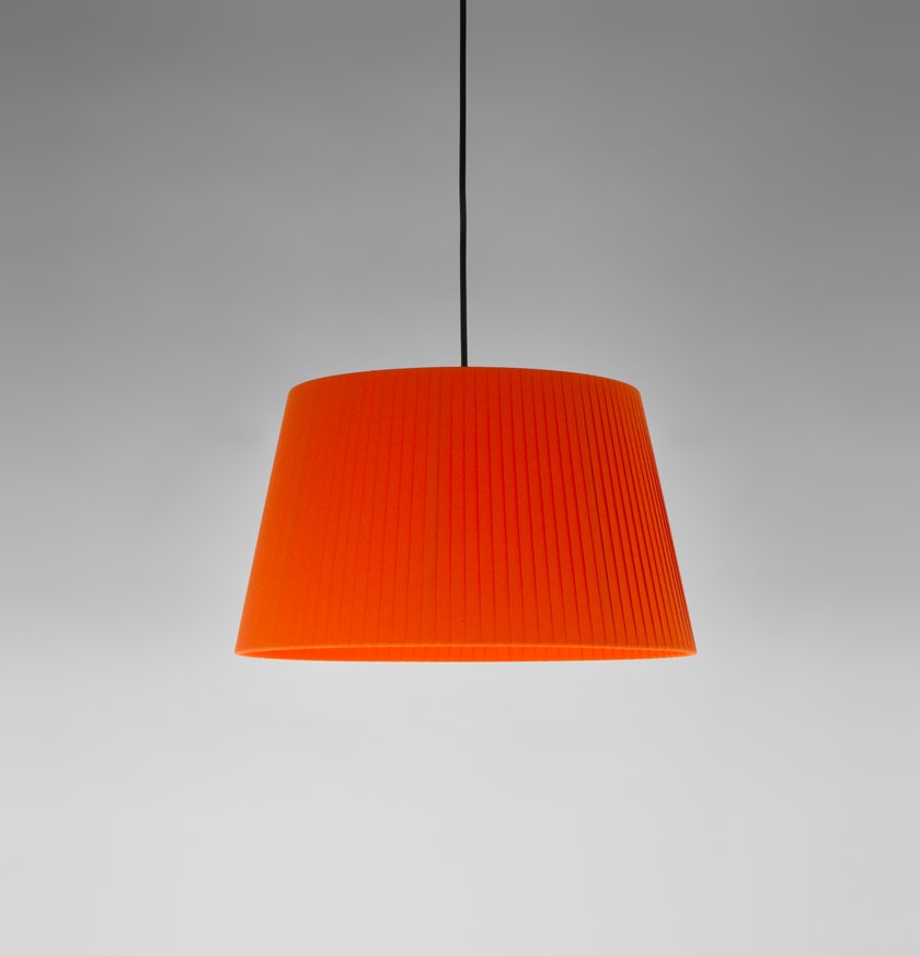 Suspension SÍSÍSÍ CÓNICAS Ruban Rouge-Ambre / Métal Blanc