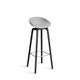 Tabouret AAS32 LOW, H.64, Pieds chêne noir, Repose-pied inox, Concrete Grey 2.0