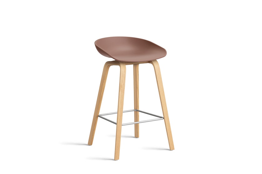 Tabouret AAS32 LOW de Hay, H.64, Pieds en chêne vernis naturel, Repose-pieds inox, Soft brick 2.0 Tabouret AAS32 LOW de Hay, H.64, Pieds en chêne vernis naturel, Repose-pieds inox, Soft brick 2.0