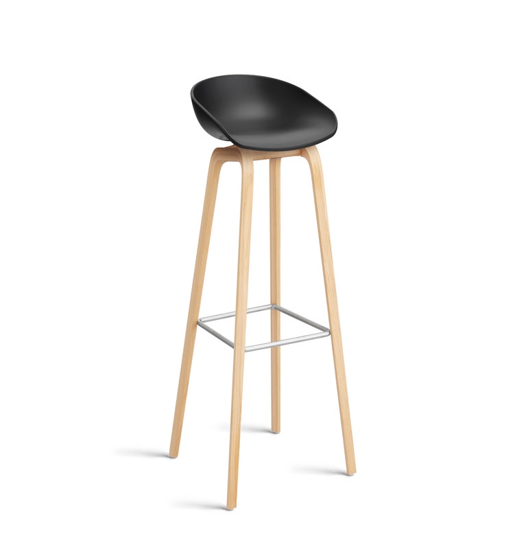 Tabouret AAS32 HIGH de Hay, H.74, Pieds en chêne savonné, Black 2.0
