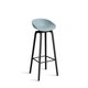 Tabouret AAS32 LOW, H. 64, Pieds en chêne noir, Repose-pieds noir, Dusty blue 2.0