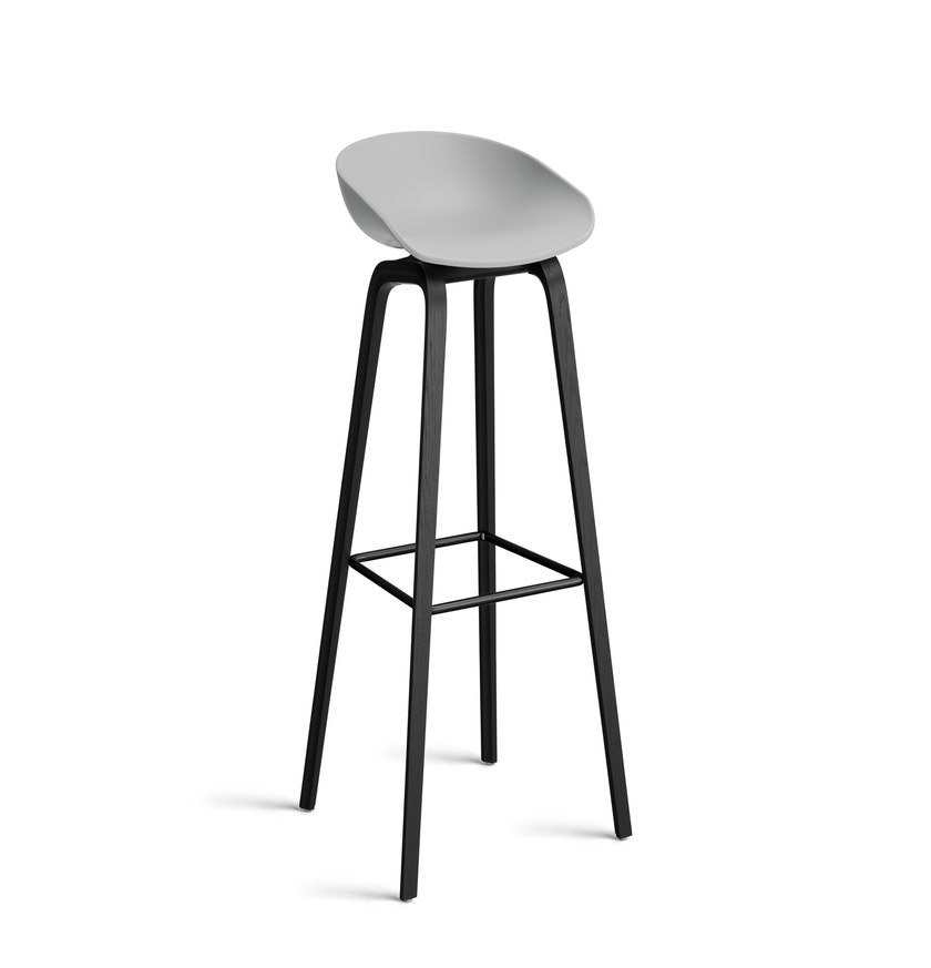 Tabouret AAS32 HIGH de Hay, H.74, Pieds en chêne noir, Repose-pieds noir, Concrete grey 2.0
