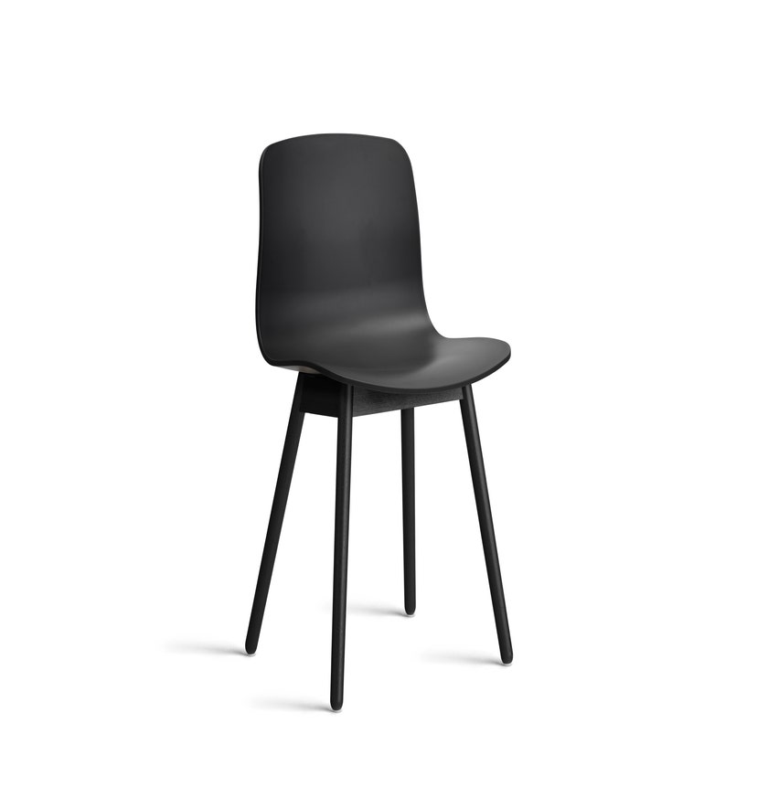 Chaise AAC12 de Hay, Piétement en chêne teinté noir, Black 2.0