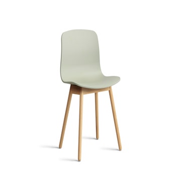 Chaise AAC12 de Hay, Piètement en chêne vernis naturel, Pastel green 2.0