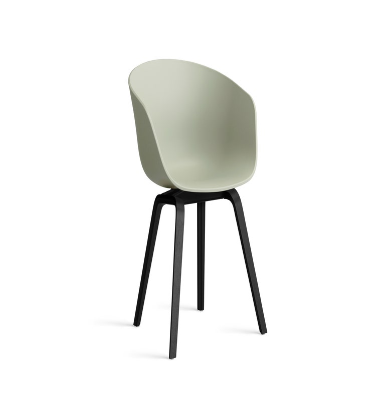 Fauteuil AAC 22 de Hay, Piétement en chêne teinté noir, Pastel green 2.0