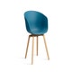 Fauteuil AAC 22, Piétement chêne vernis naturel de Hay, Azure blue 2.0
