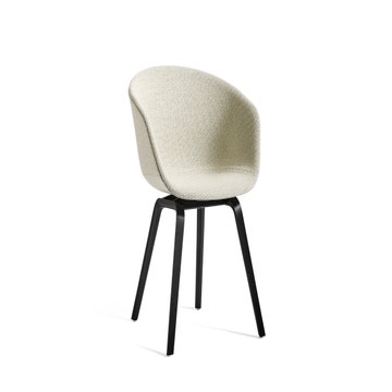 Fauteuil AAC23 de Hay, Pieds en chêne noir vernis naturel, Coda 100