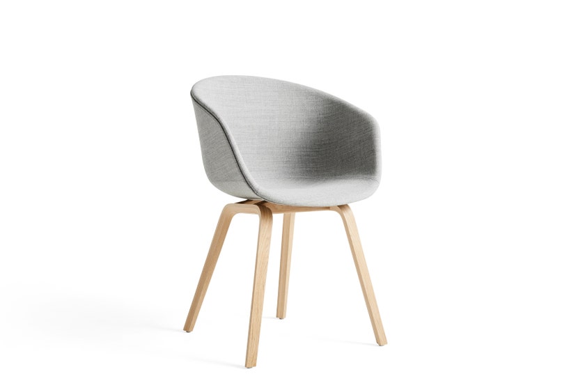 Fauteuil AAC23 de Hay, Pieds en chêne vernis naturel, Remix 123 Fauteuil AAC23 de Hay, Pieds en chêne vernis naturel, Remix 123