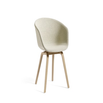 Fauteuil AAC23 de Hay, Pieds en chêne vernis naturel, Coda 100