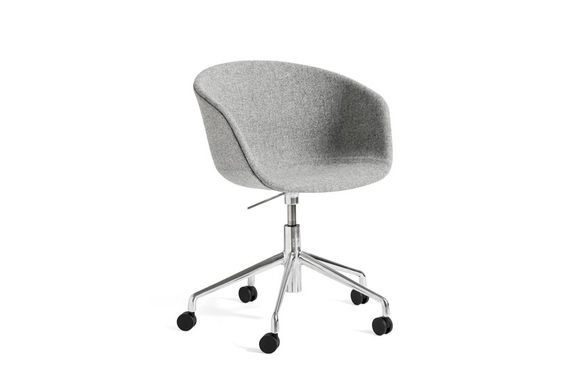 Fauteuil AAC53 de Hay, Piétement en aluminium poli, Hallingdal 130 Fauteuil AAC53 de Hay, Piétement en aluminium poli, Hallingdal 130