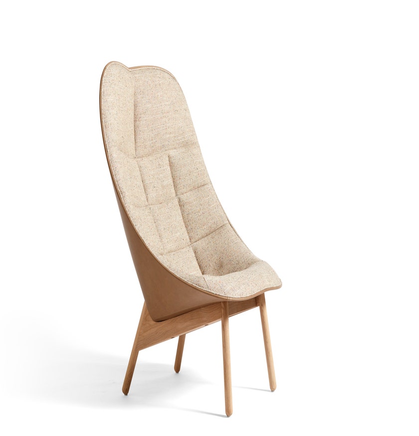 Fauteuil lounge UCHIWA QUILT de Hay, Pieds en chêne vernis naturel, Bolgueri LGG60 / Sense nougat