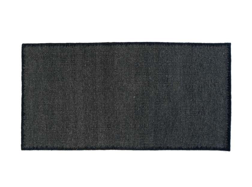 Tapis intérieur TENERE d'Elitis, 80 x 160 cm, Anthracite Tapis intérieur TENERE d'Elitis, 80 x 160 cm, Anthracite