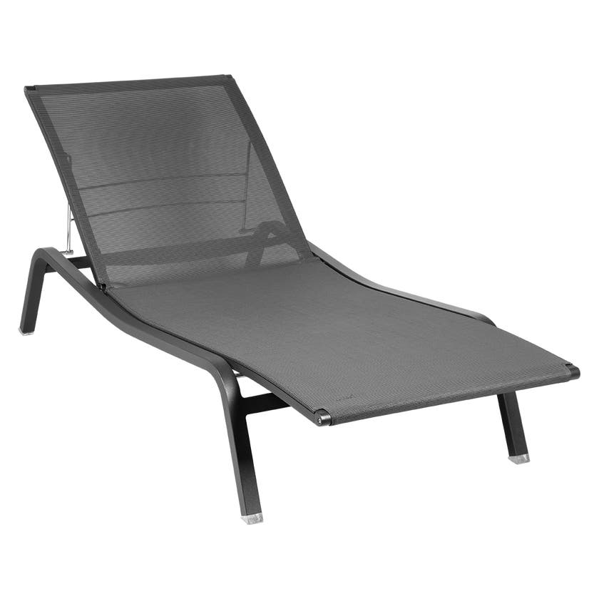Bain de soleil ALIZÉ de Fermob, Carbone Stéréo Bain de soleil ALIZÉ de Fermob, Carbone Stéréo