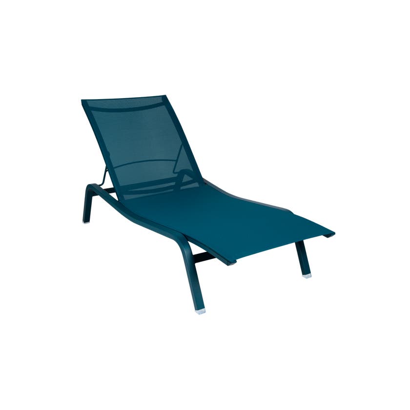 Bain de soleil ALIZÉ XS de Fermob, Bleu Acapulco Stéréo Bain de soleil ALIZÉ XS de Fermob, Bleu Acapulco Stéréo