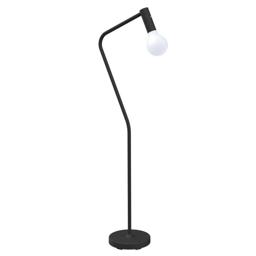 Lampe APLO de Fermob, avec pied de lampadaire, Carbone Lampe APLO de Fermob, avec pied de lampadaire, Carbone
