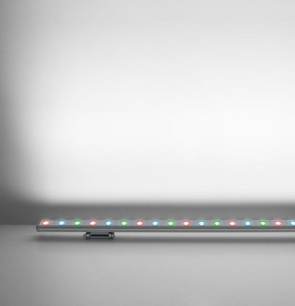 Applique murale SPIKE RGB 25° de Artemide, Aluminium
