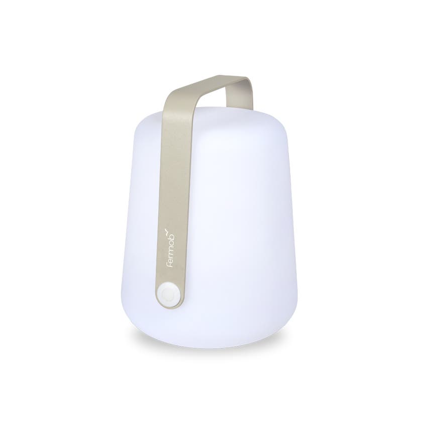Petite lampe BALAD de Fermob, Gris argile Petite lampe BALAD de Fermob, Gris argile