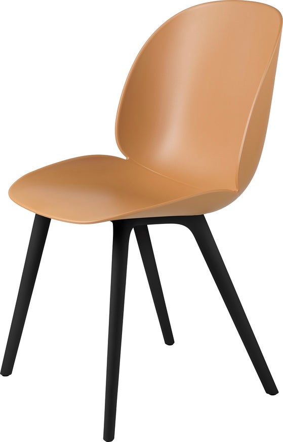 Chaise BEETLE unupholstered Plastic base de Gubi, Pieds noir, Assise Brun ambré Chaise BEETLE unupholstered Plastic base de Gubi, Pieds noir, Assise Brun ambré